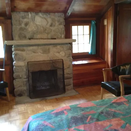 Addison'S Bungalows Brisco Room photo
