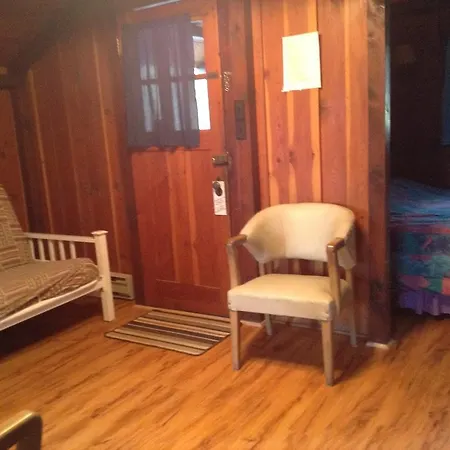 Addison'S Bungalows Brisco Room photo
