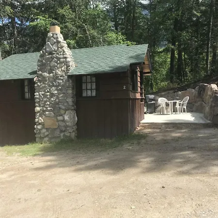 Addison'S Bungalows Brisco Exterior photo