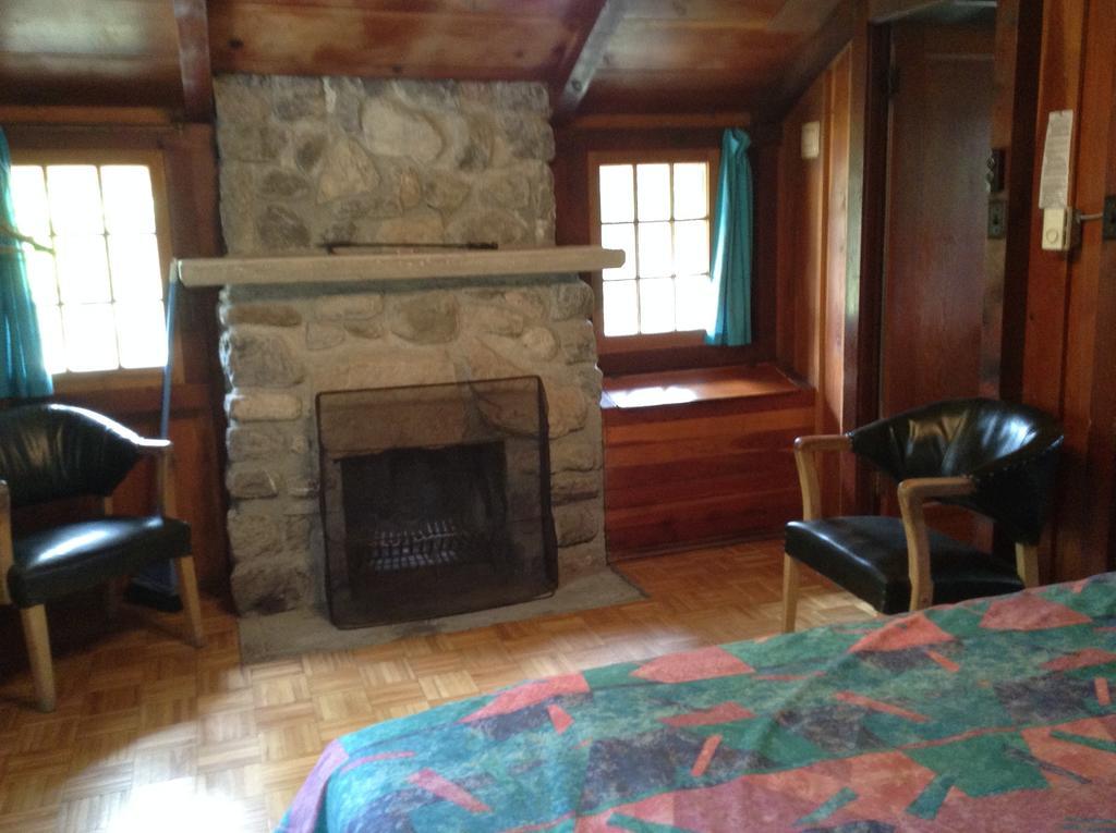 Addison's Lodge