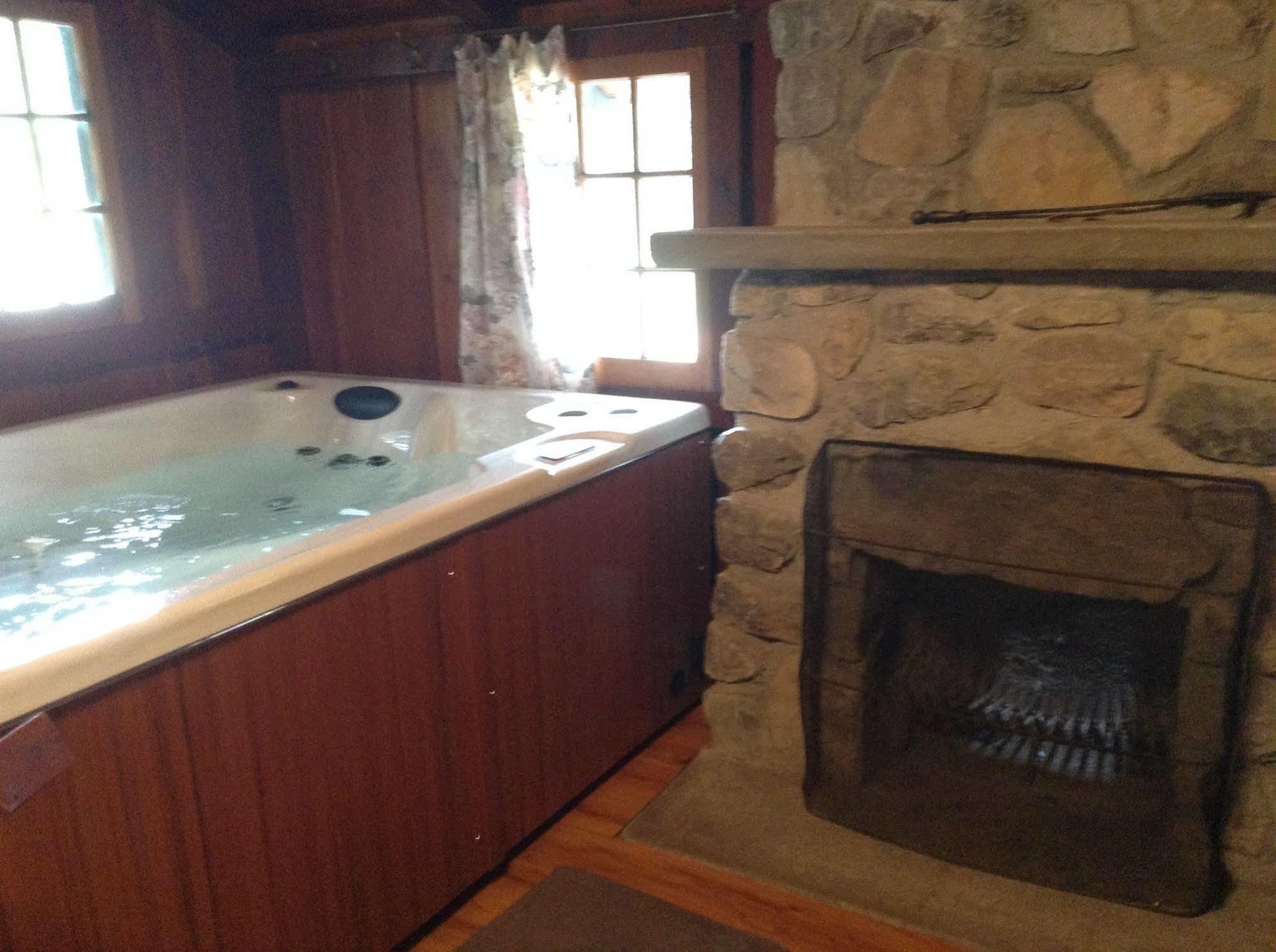 Addison's Lodge *