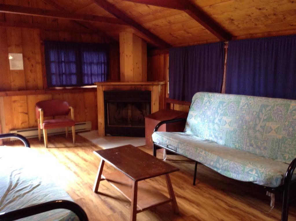 Addison's Lodge *